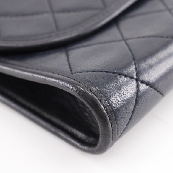 CHANEL Black Lambskin Leather Pochette Shoulder Bag - Picture 4 of 16